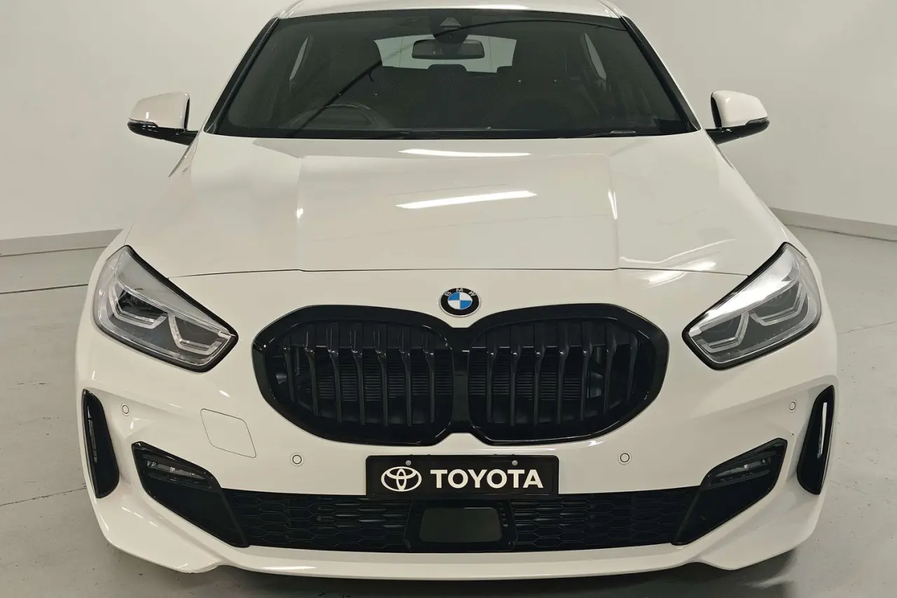 2023 BMW 1 Series Gallery Image 3