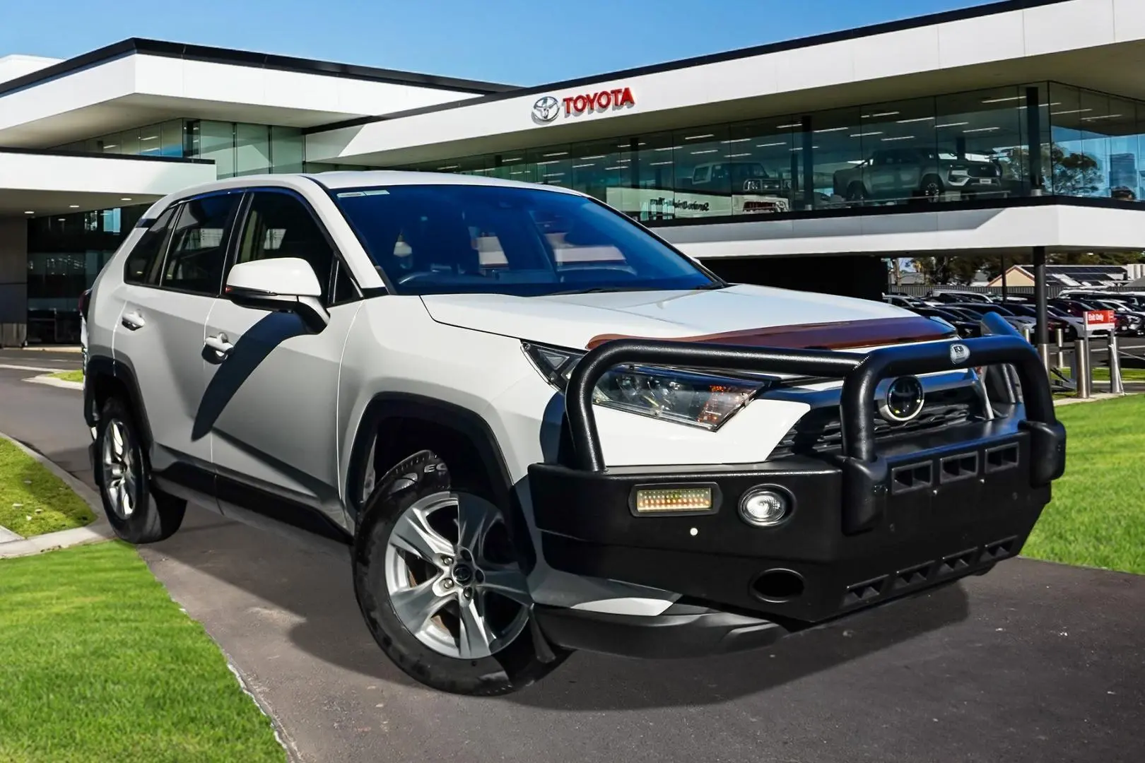 2020 Toyota RAV4 Image