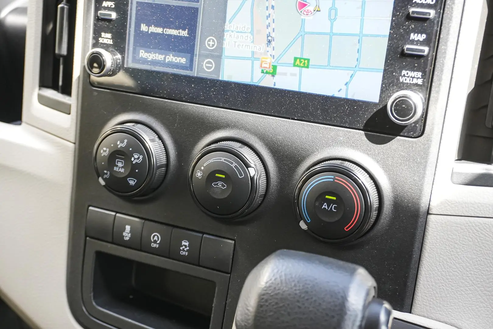 2020 Toyota Hiace Gallery Image 22