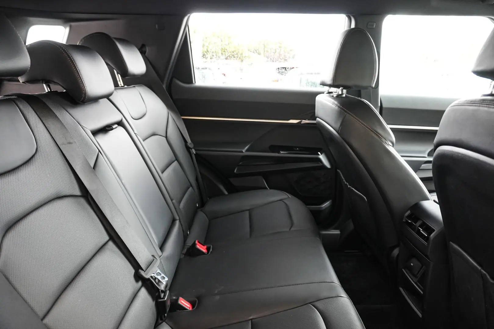 2024 KGM SsangYong Torres Gallery Image 14