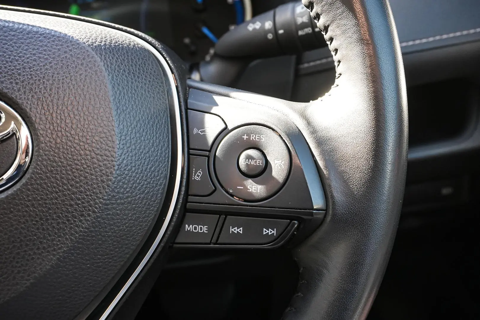 2024 Toyota RAV4 Gallery Image 21