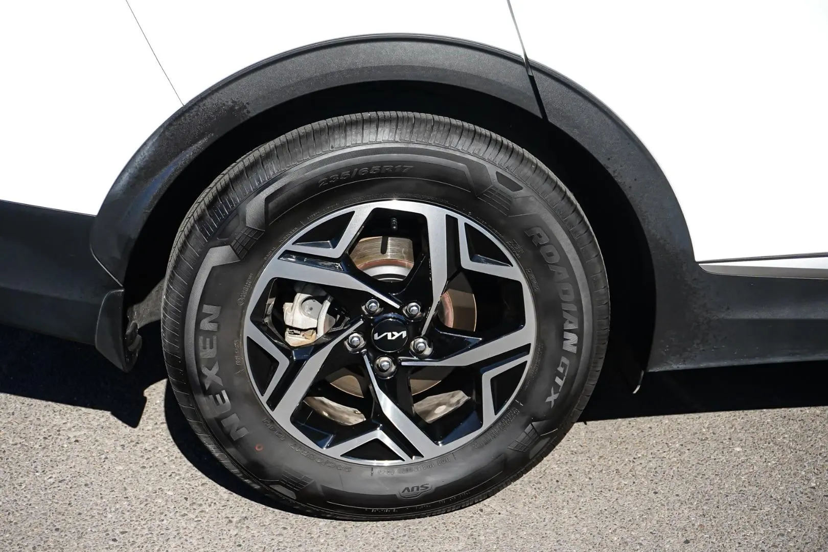 2024 Kia Sportage Gallery Image 16