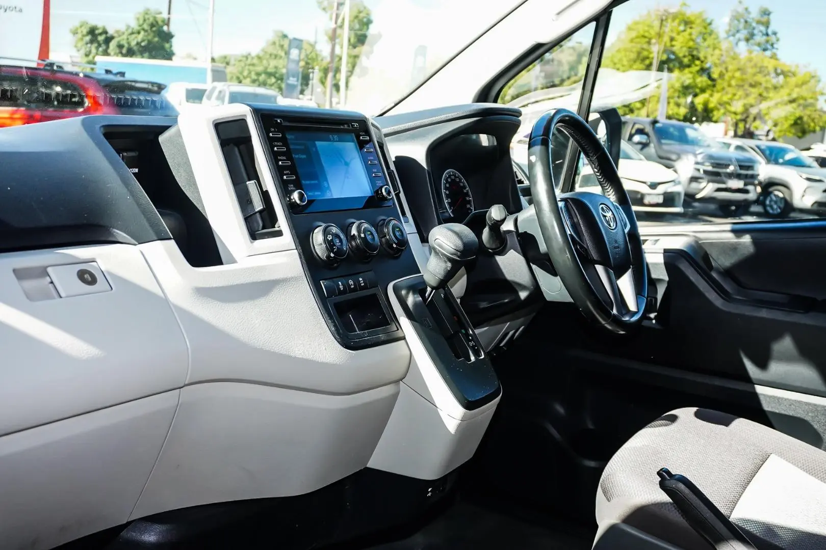 2020 Toyota Hiace Gallery Image 10