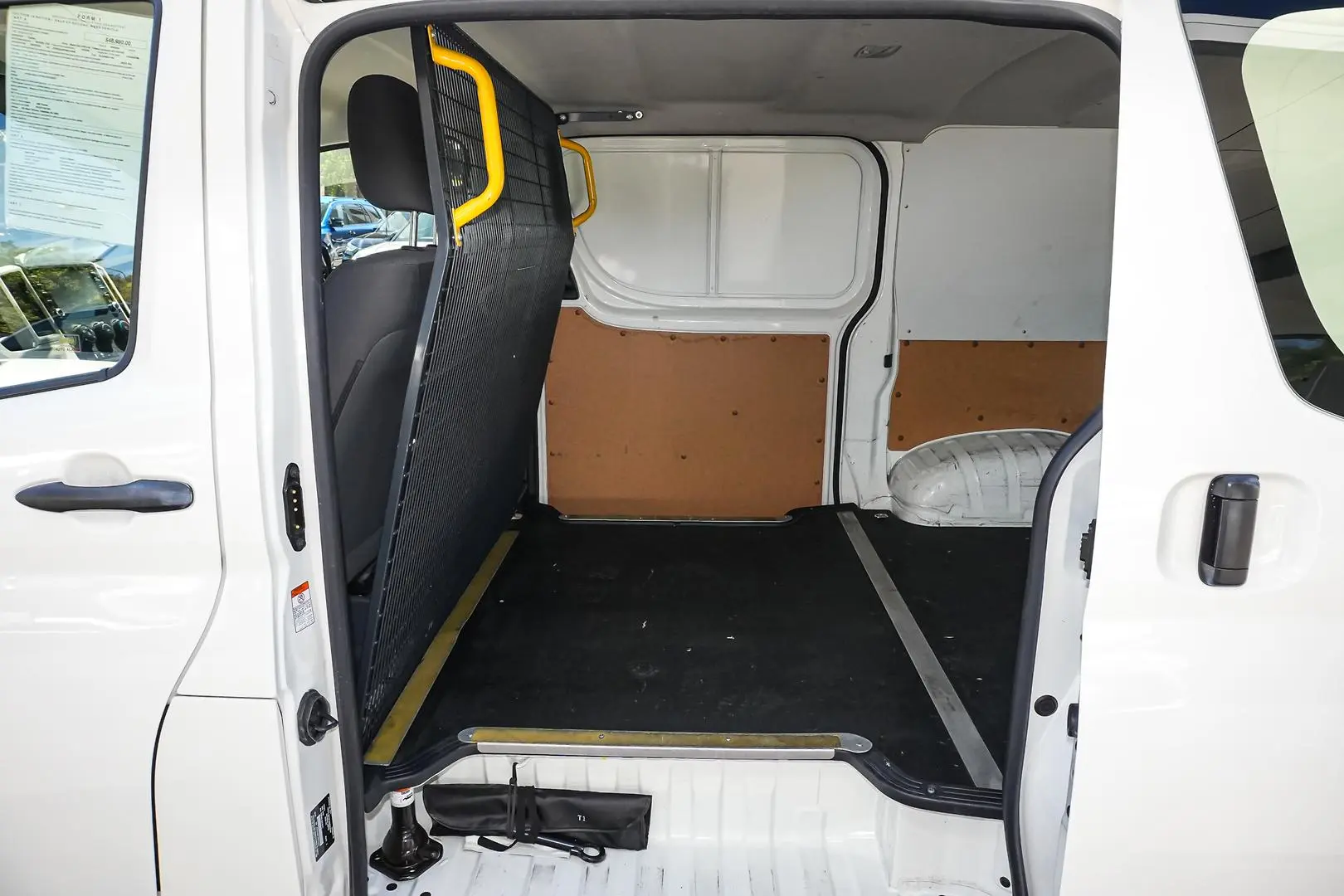 2020 Toyota Hiace Gallery Image 11