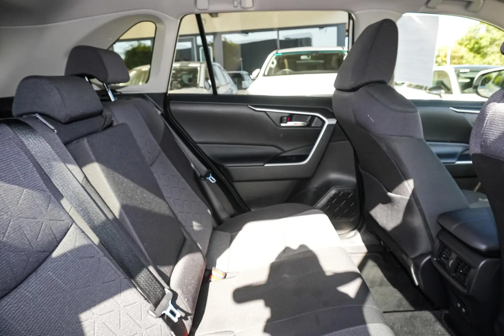 2020 Toyota RAV4 Gallery Image 14