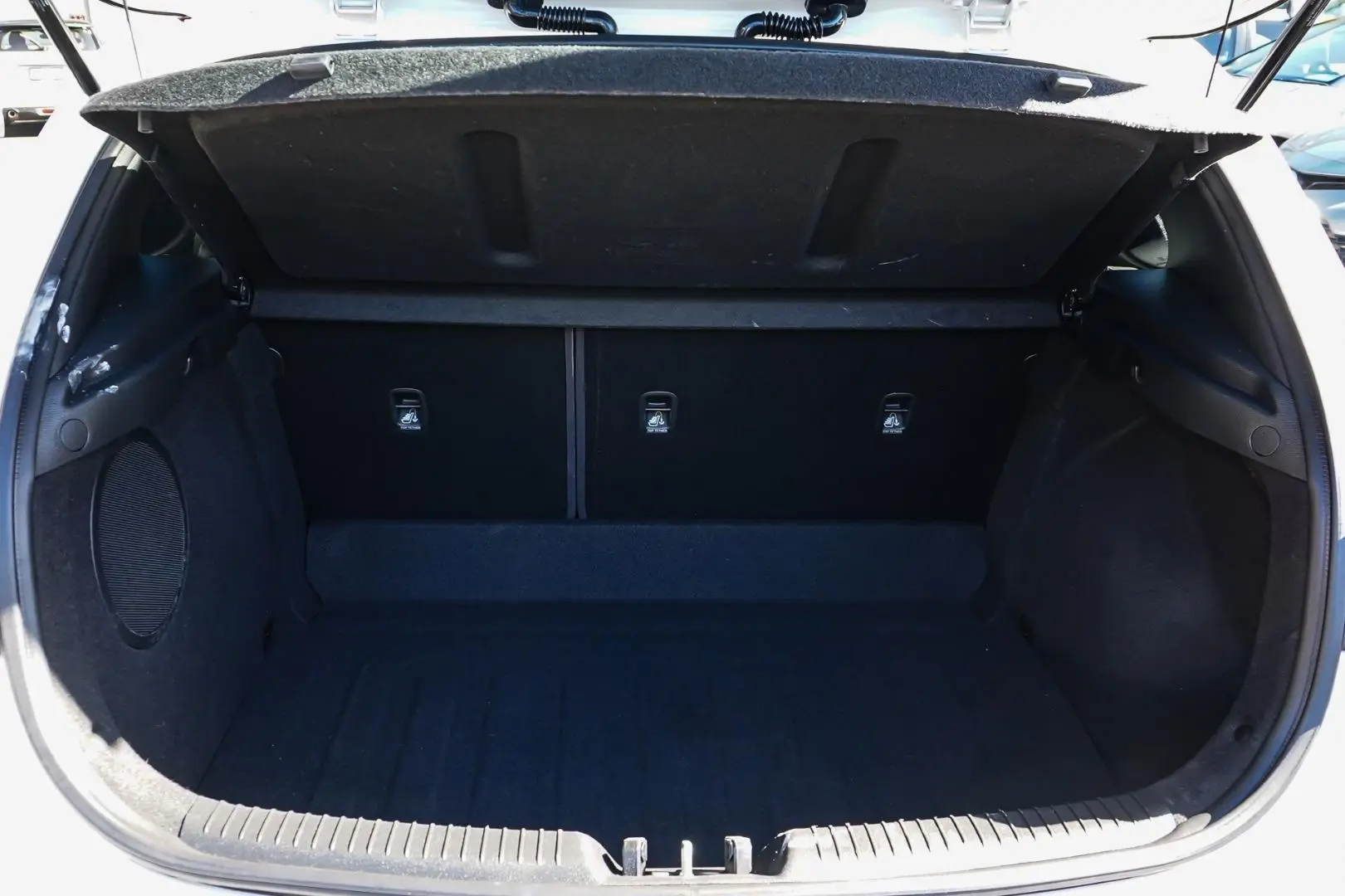 2023 Hyundai i30 Gallery Image 9