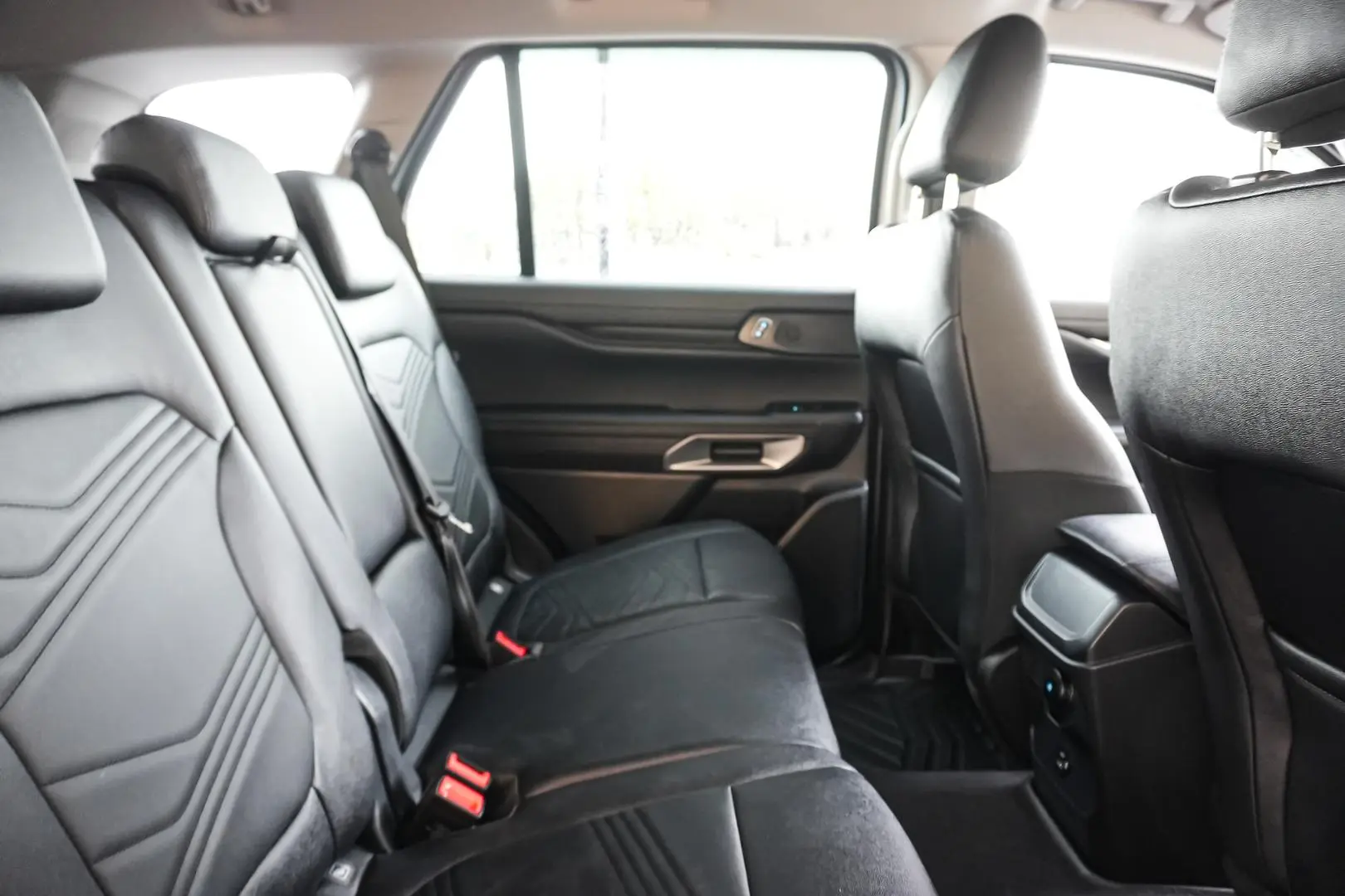 2024 Ford Everest Gallery Image 15