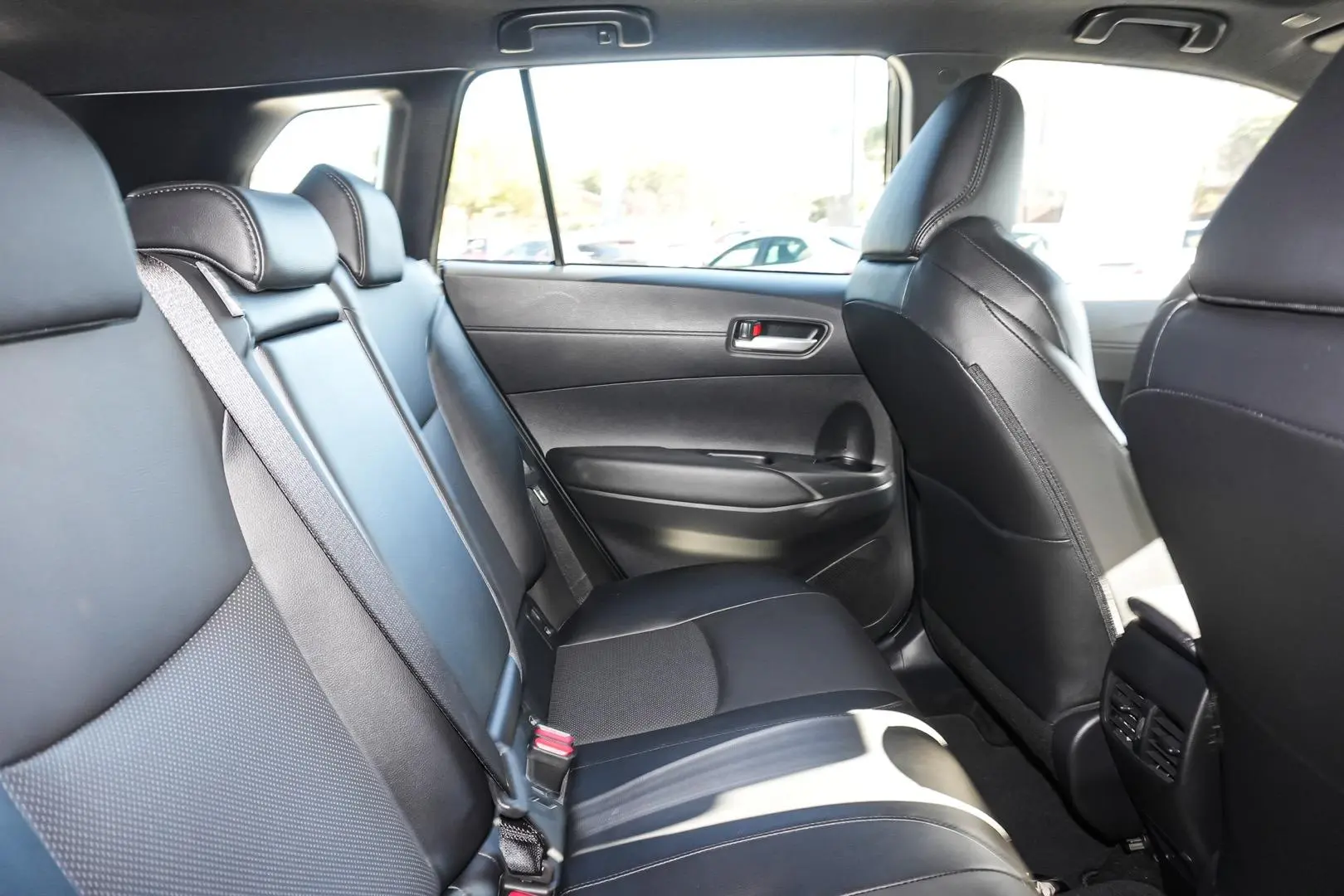 2024 Toyota Corolla Cross Gallery Image 14