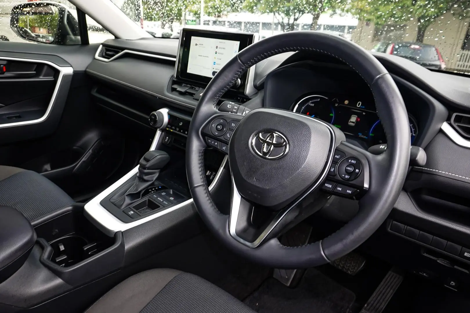 2024 Toyota RAV4 Gallery Image 6