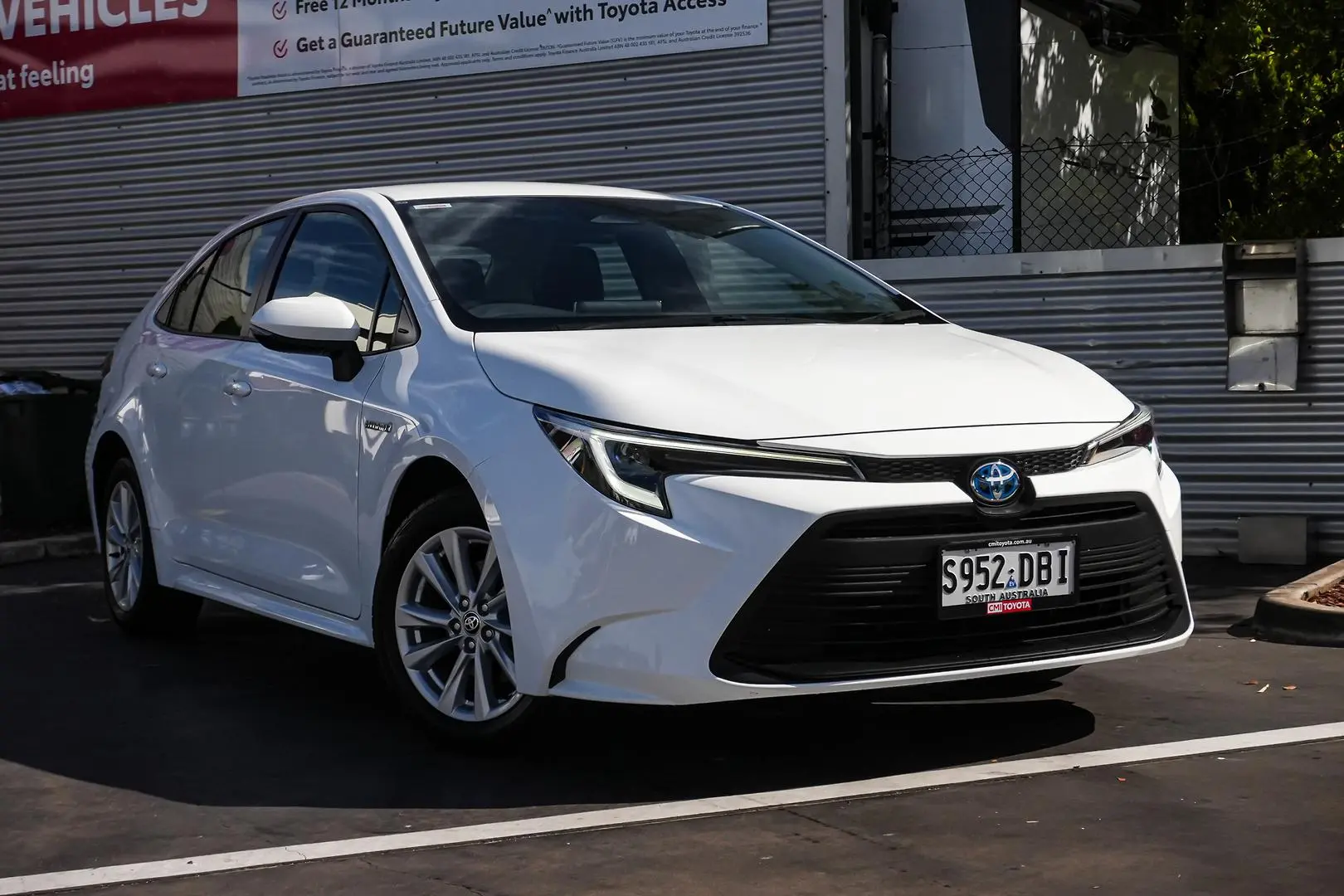 2024 Toyota Corolla Gallery Image 2