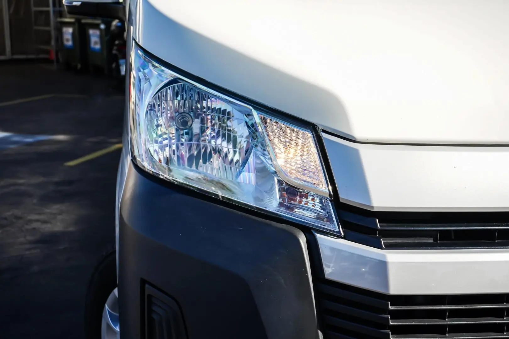 2020 Toyota Hiace Gallery Image 12