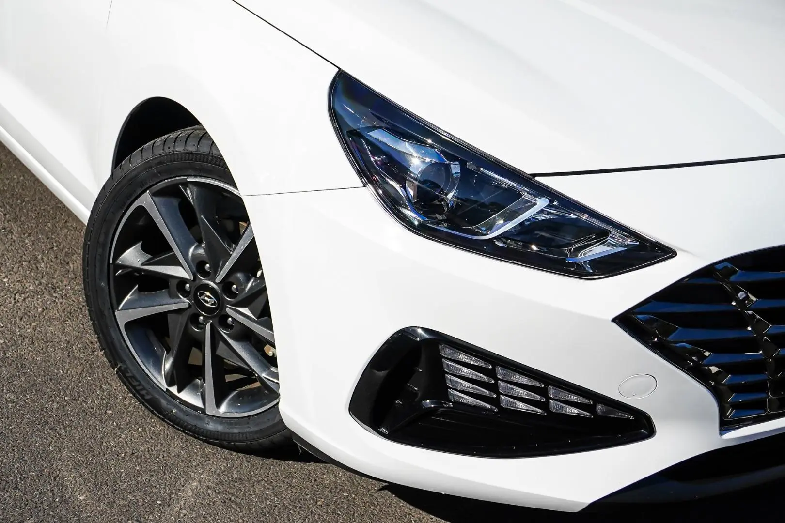 2023 Hyundai i30 Gallery Image 11