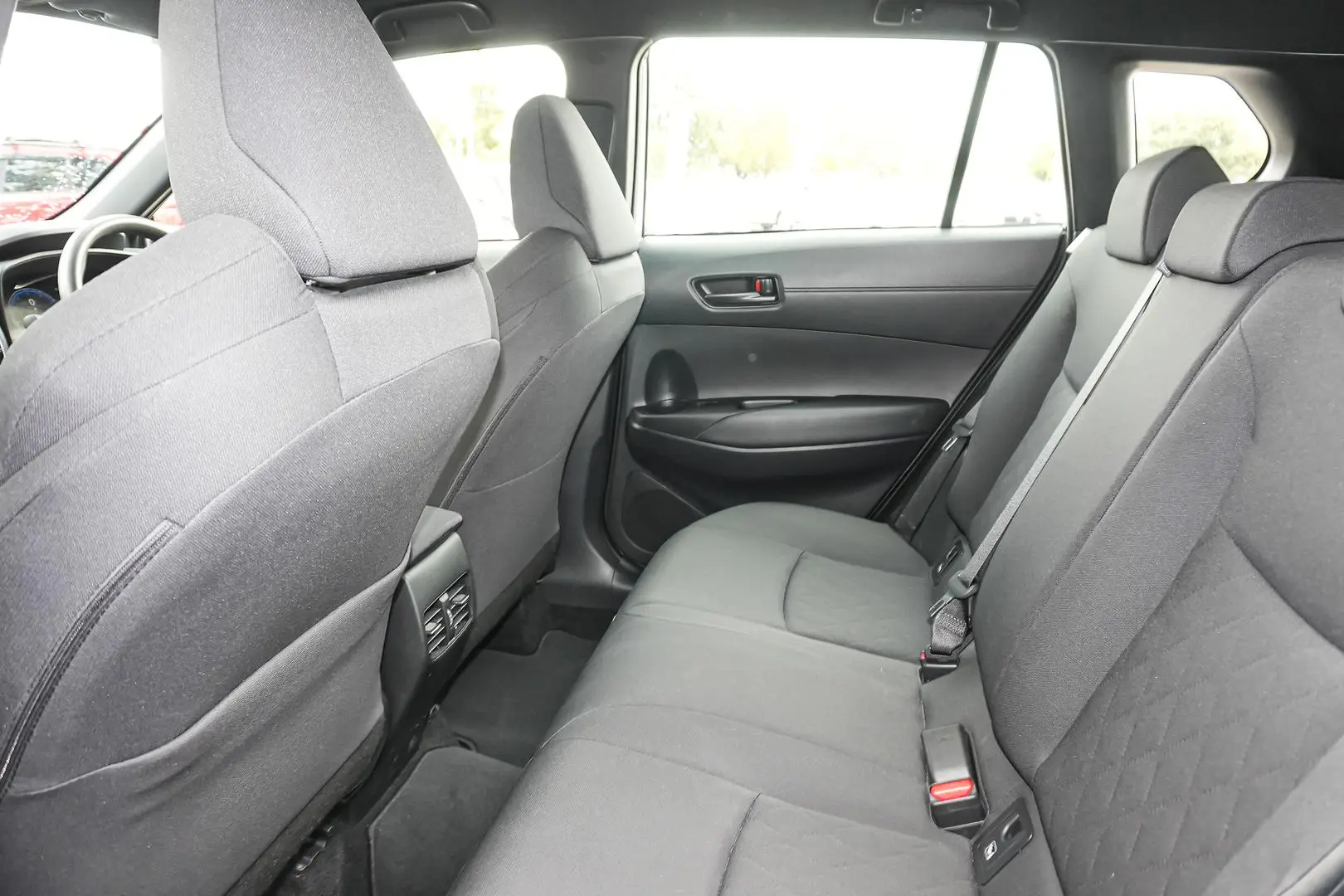 2024 Toyota Corolla Cross Gallery Image 12