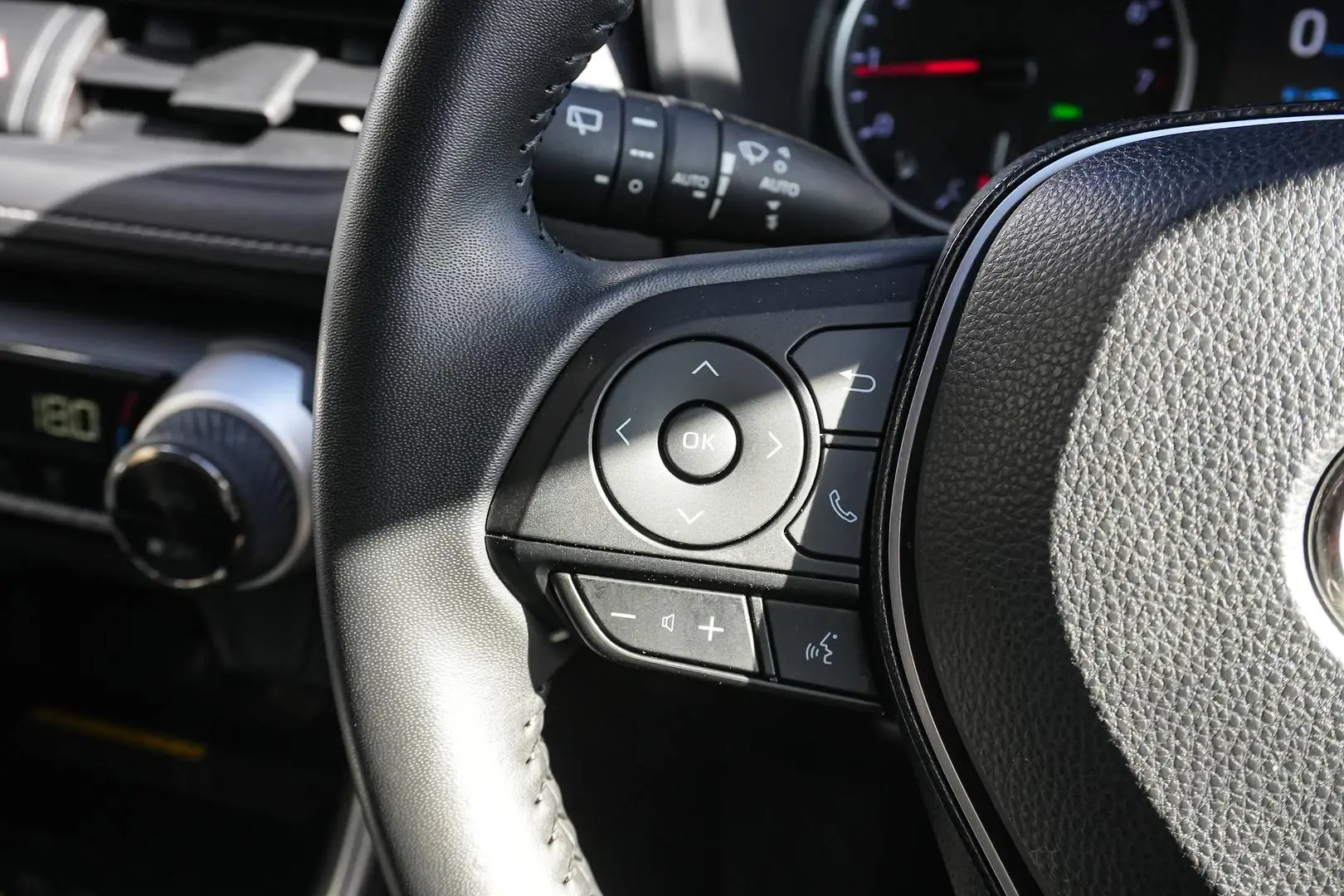 2020 Toyota RAV4 Gallery Image 19