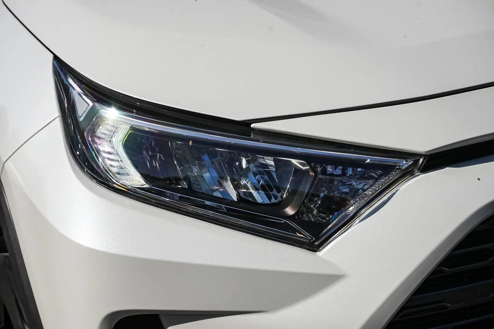 2020 Toyota RAV4 Gallery Image 7