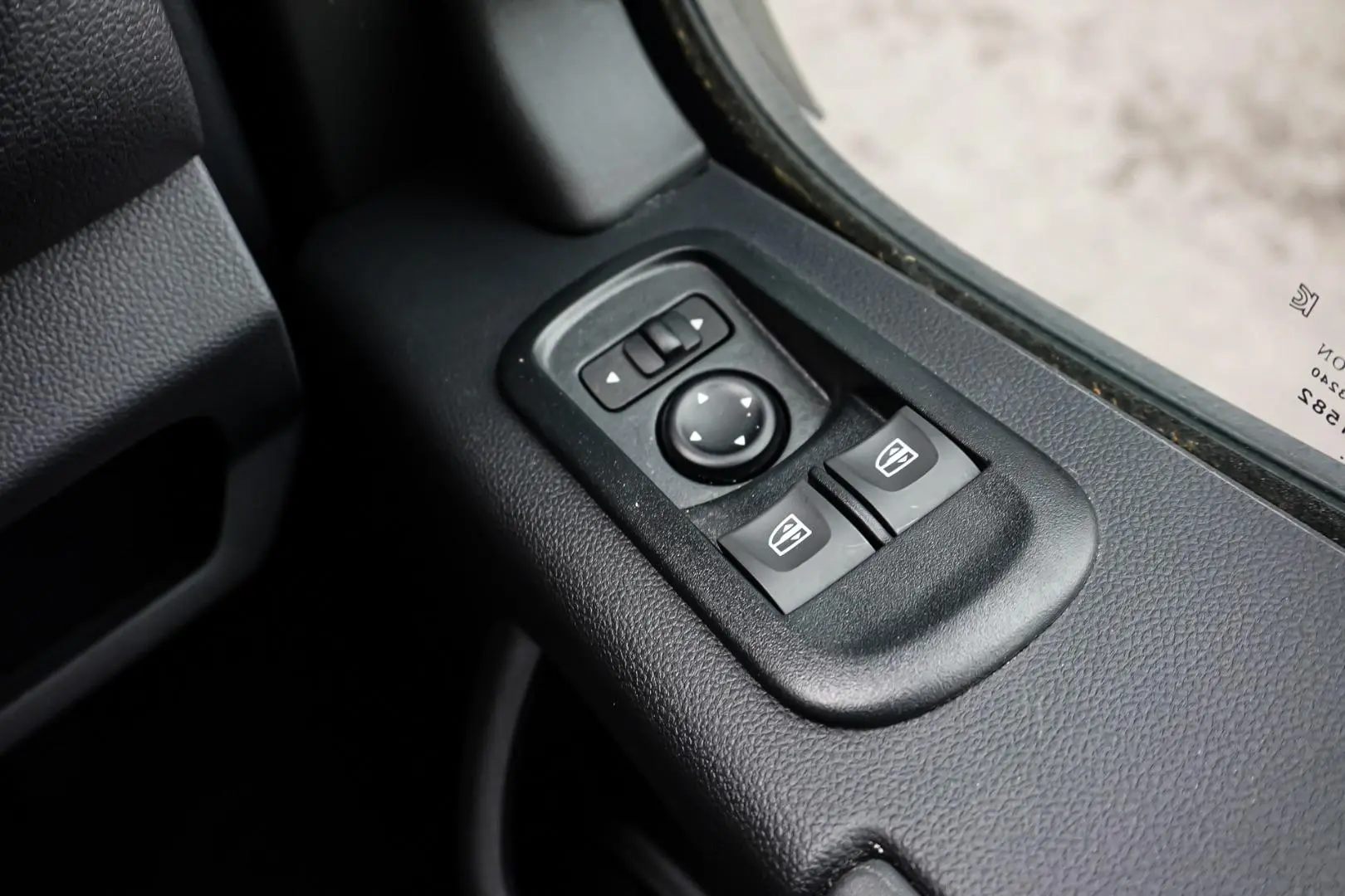 2023 Renault Master Gallery Image 21