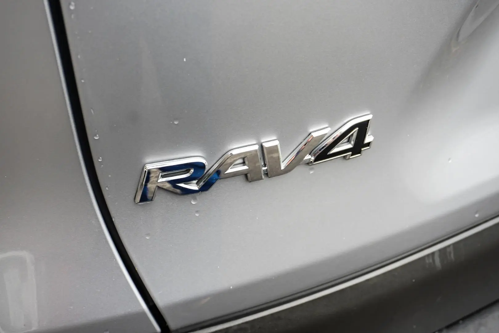 2024 Toyota RAV4 Gallery Image 14