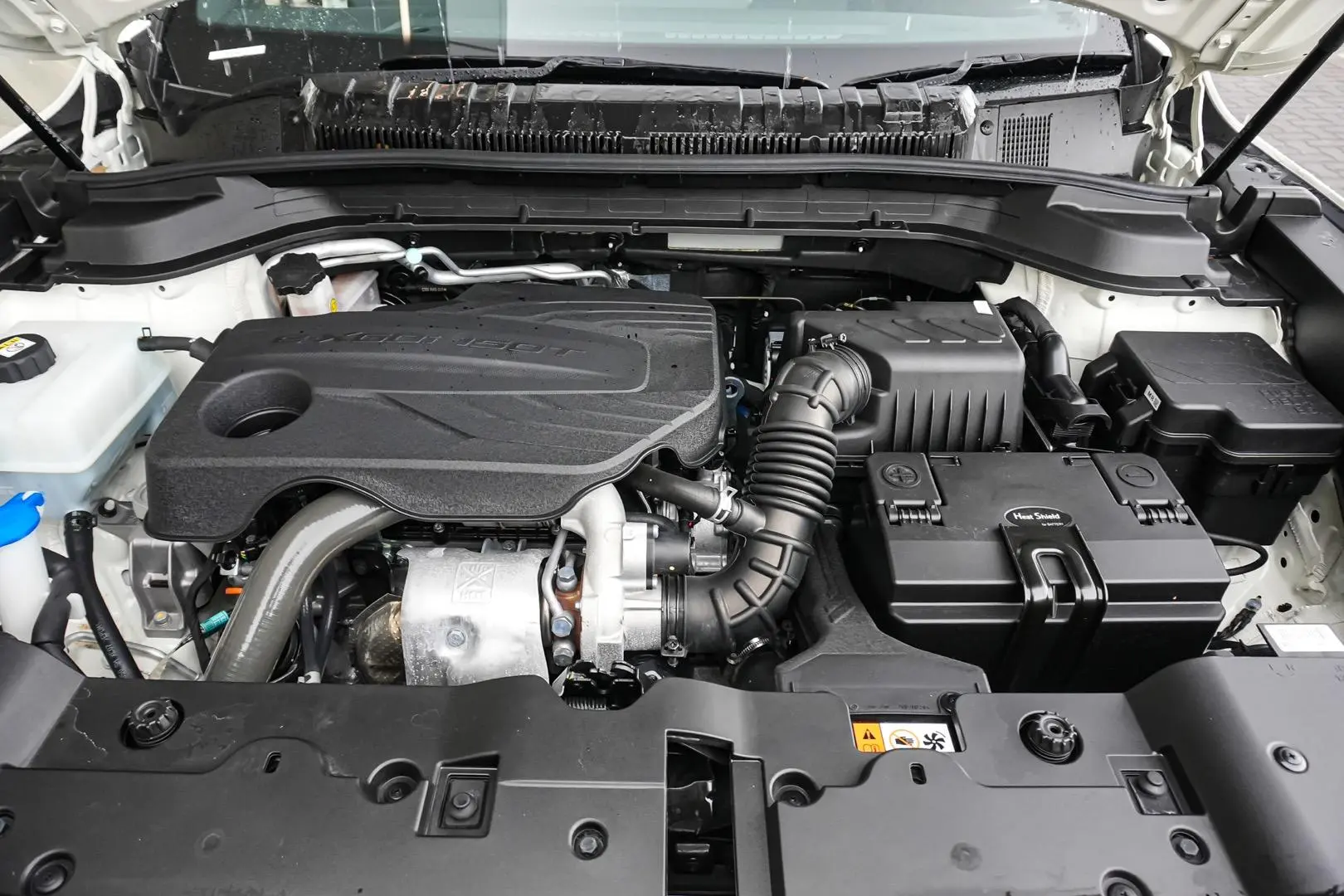 2024 KGM SsangYong Torres Gallery Image 23