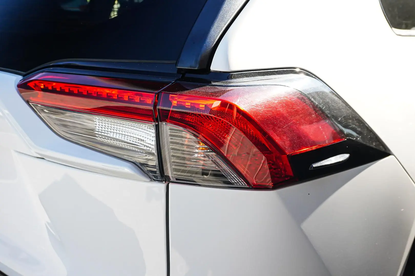 2020 Toyota RAV4 Gallery Image 13