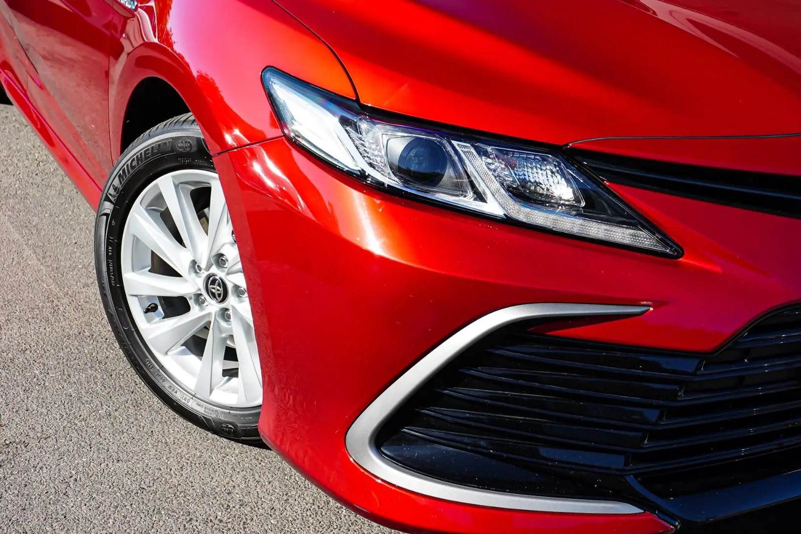 2024 Toyota Camry Gallery Image 11