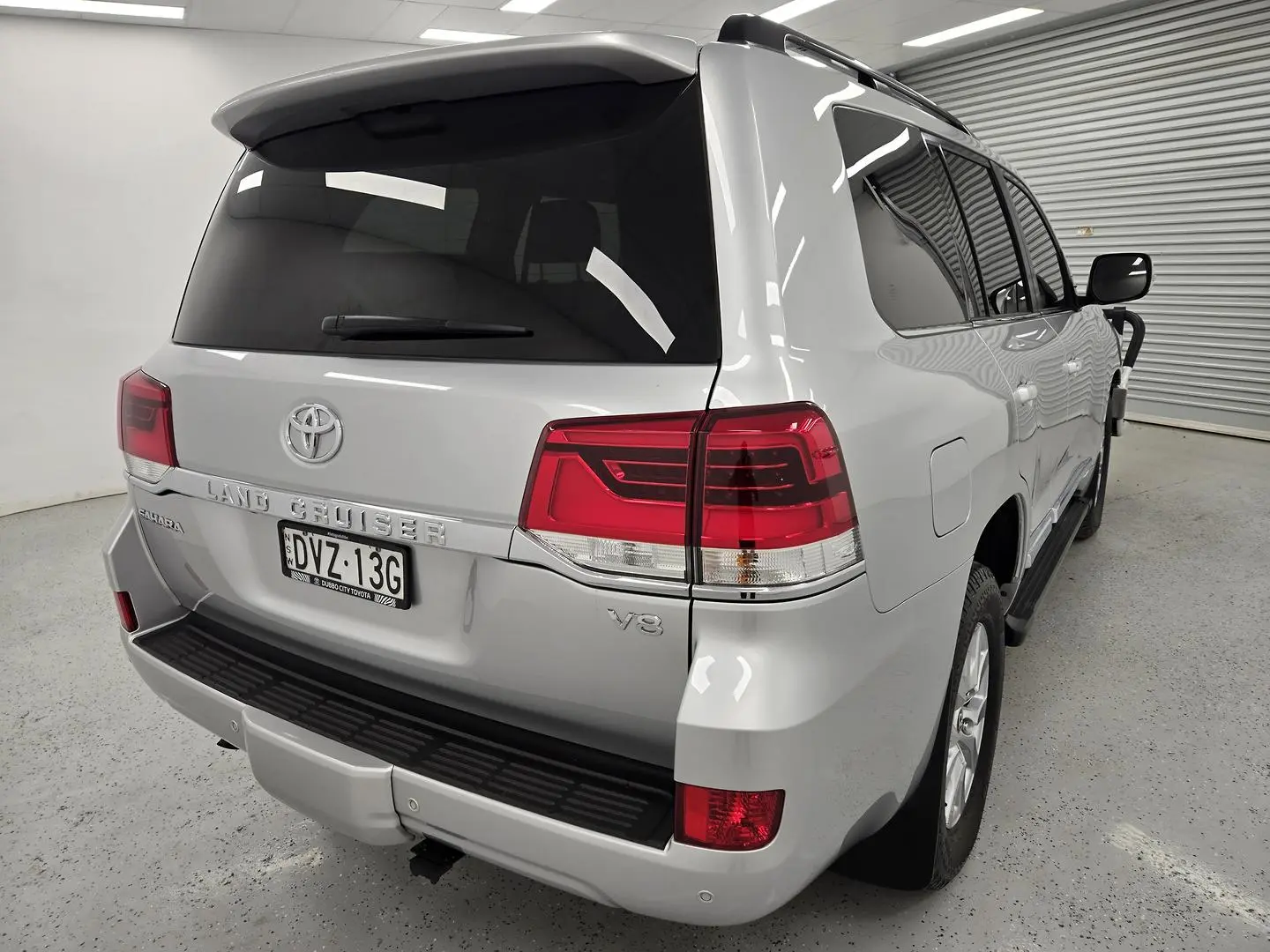 2018 Toyota Landcruiser Gallery Image 3