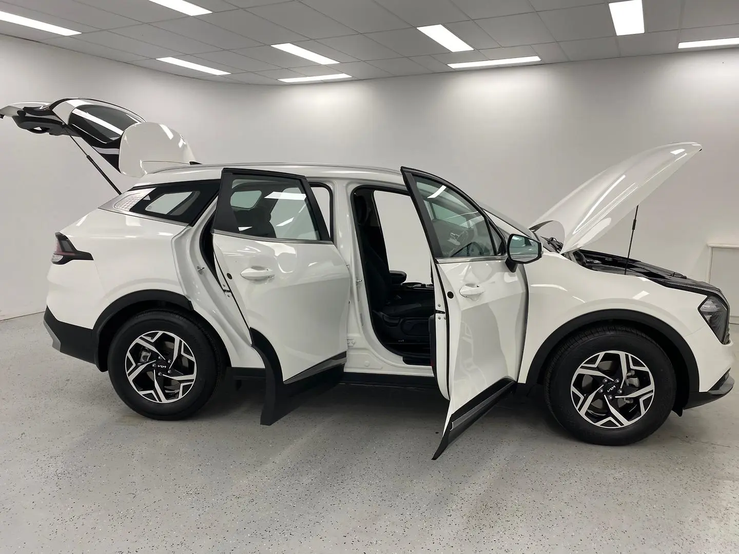 2022 Kia Sportage Gallery Image 10