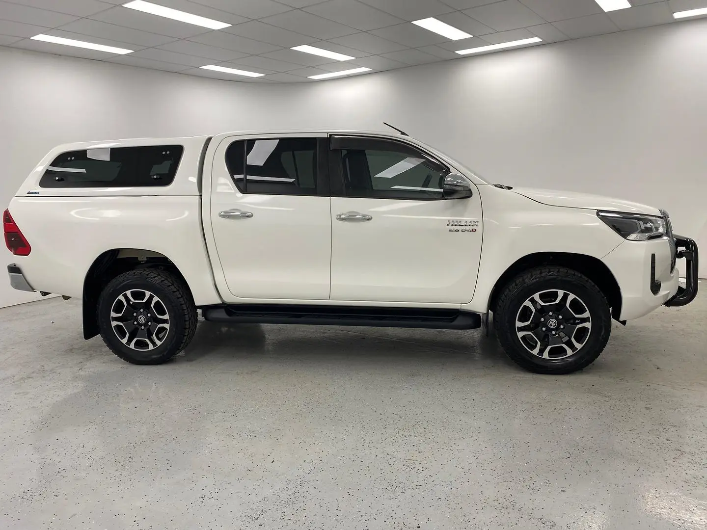 2020 Toyota Hilux Gallery Image 2