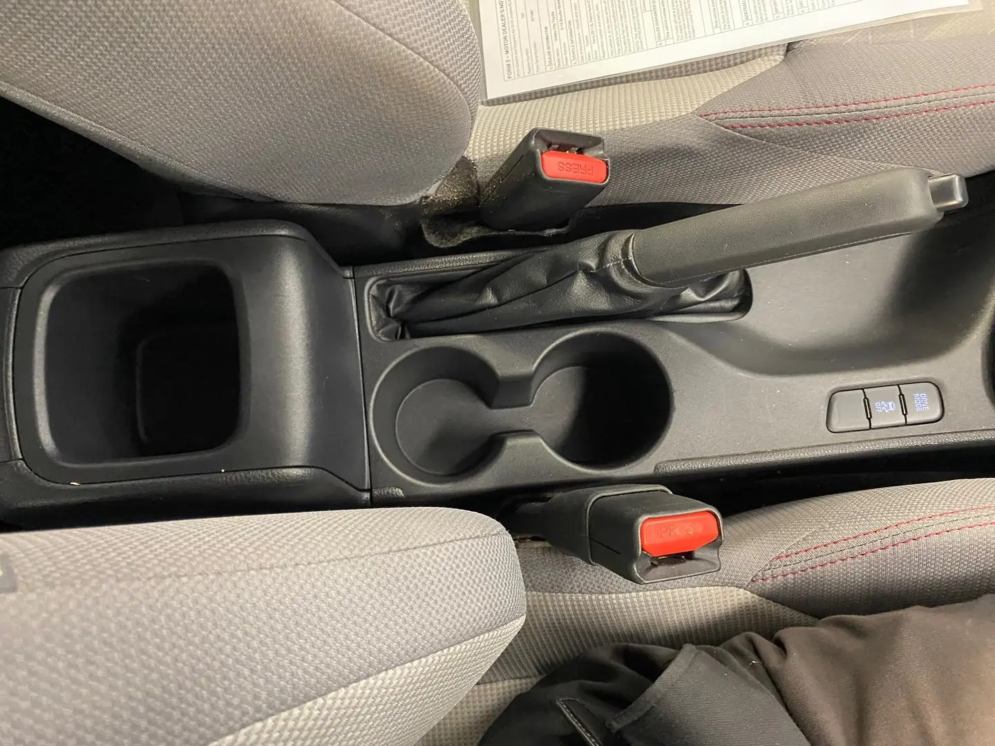 2020 Toyota Yaris Gallery Image 30