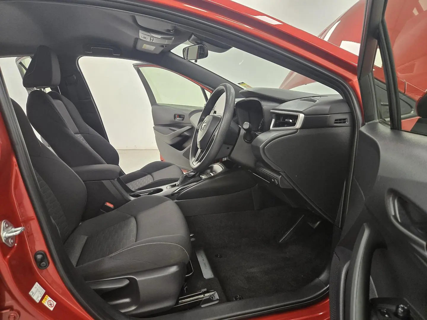 2019 Toyota Corolla Gallery Image 21