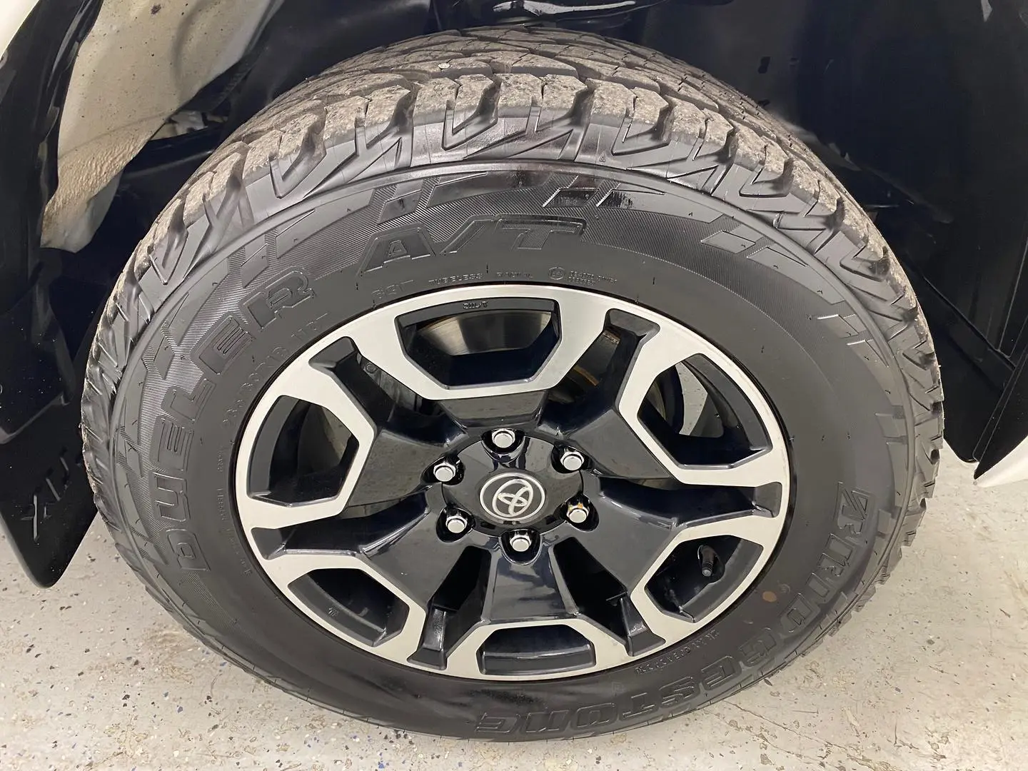 2020 Toyota Hilux Gallery Image 8