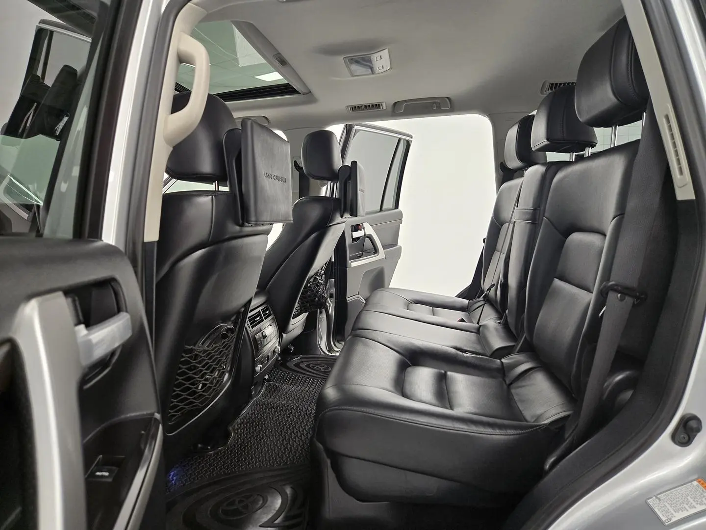 2018 Toyota Landcruiser Gallery Image 20