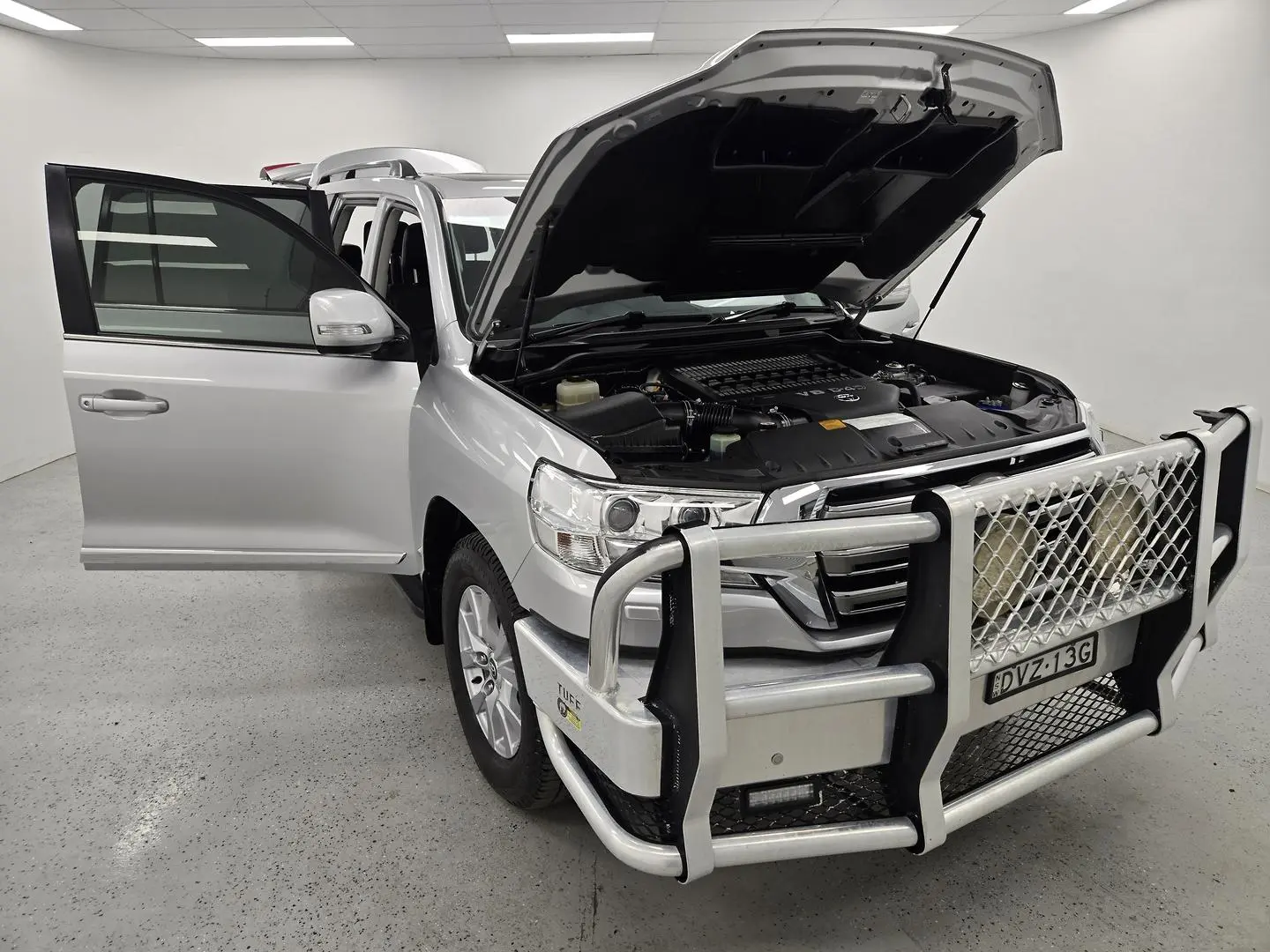 2018 Toyota Landcruiser Gallery Image 8