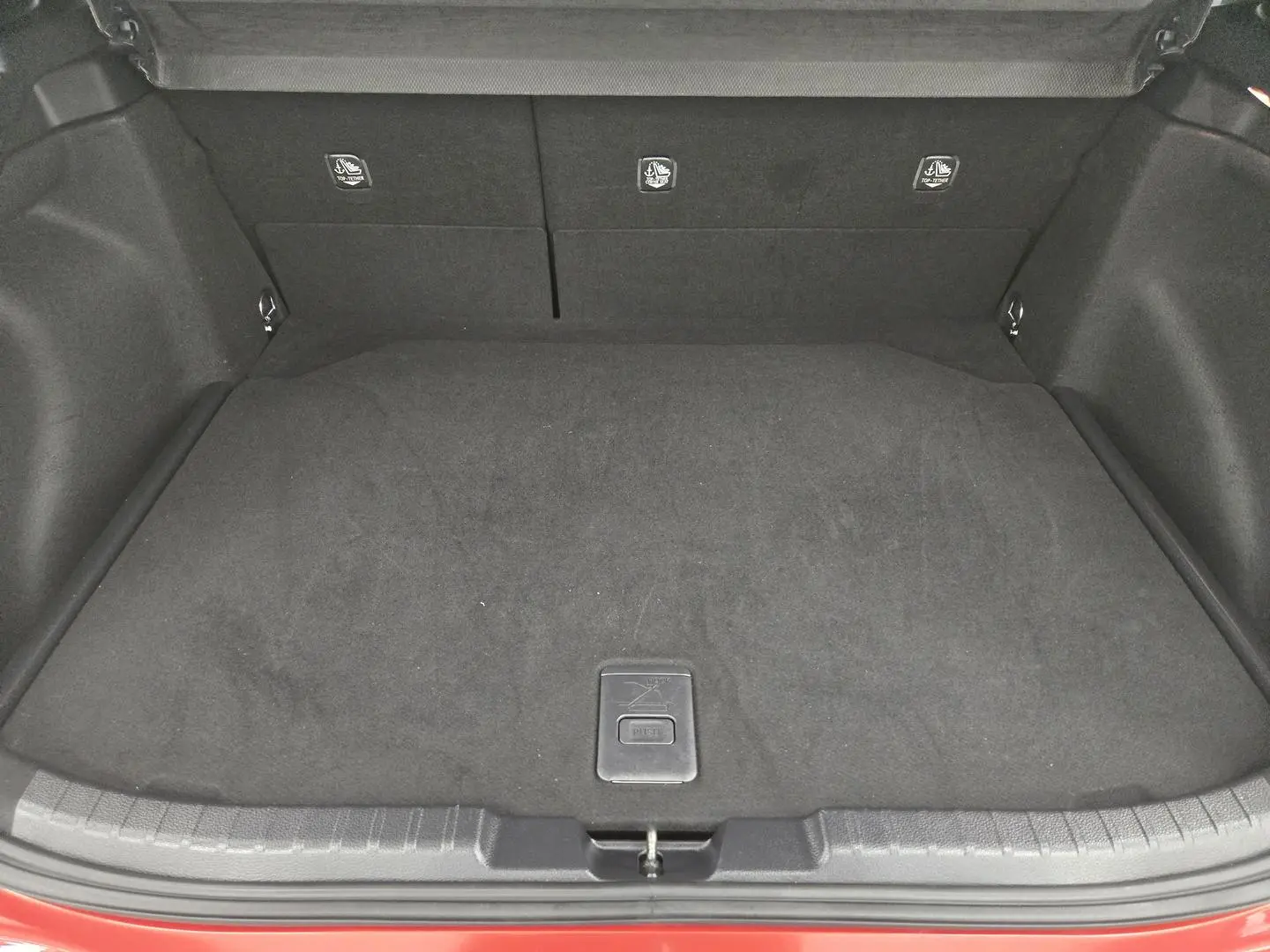 2019 Toyota Corolla Gallery Image 12