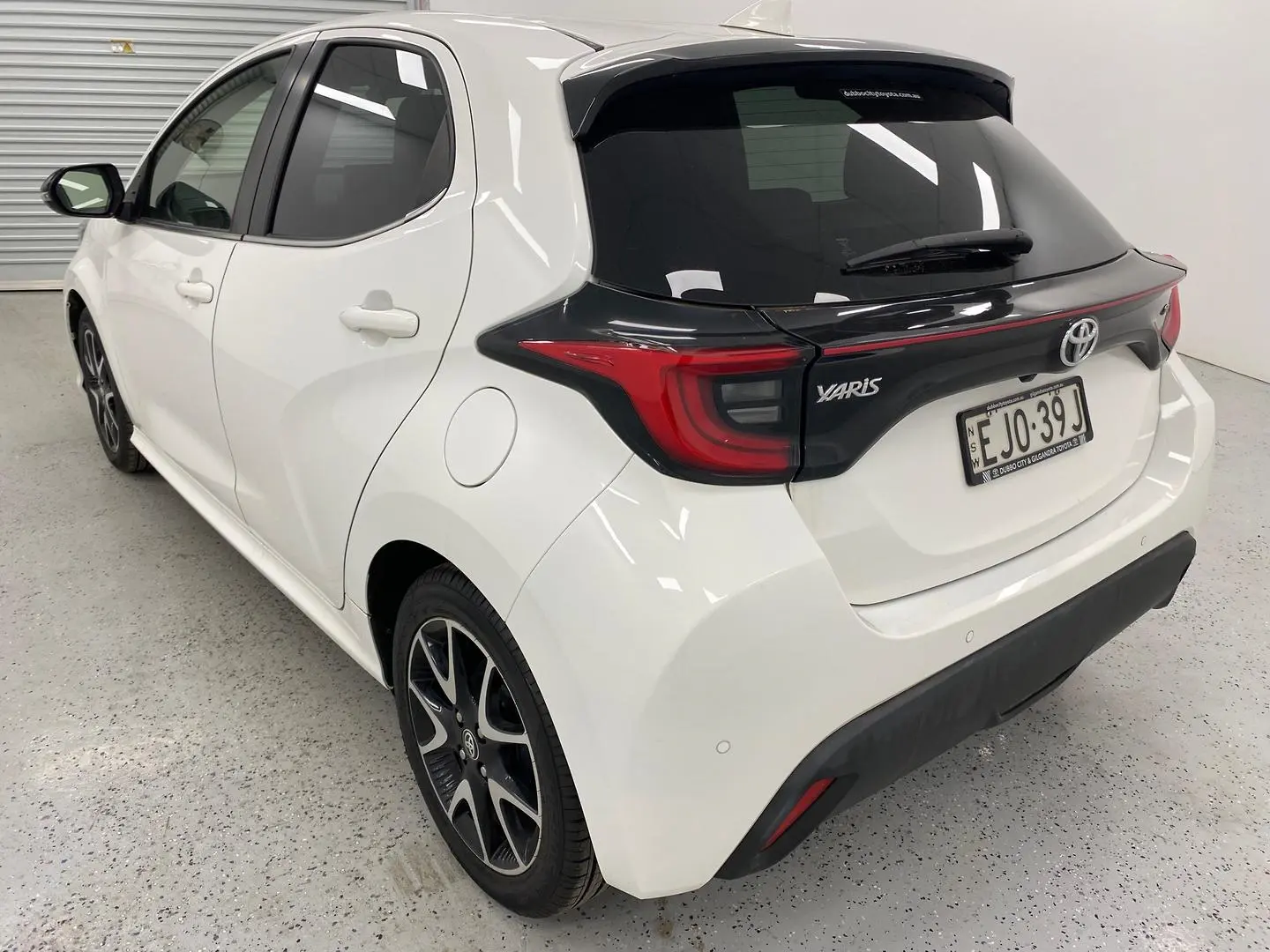2020 Toyota Yaris Gallery Image 5