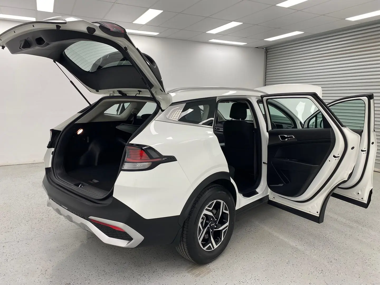 2022 Kia Sportage Gallery Image 11