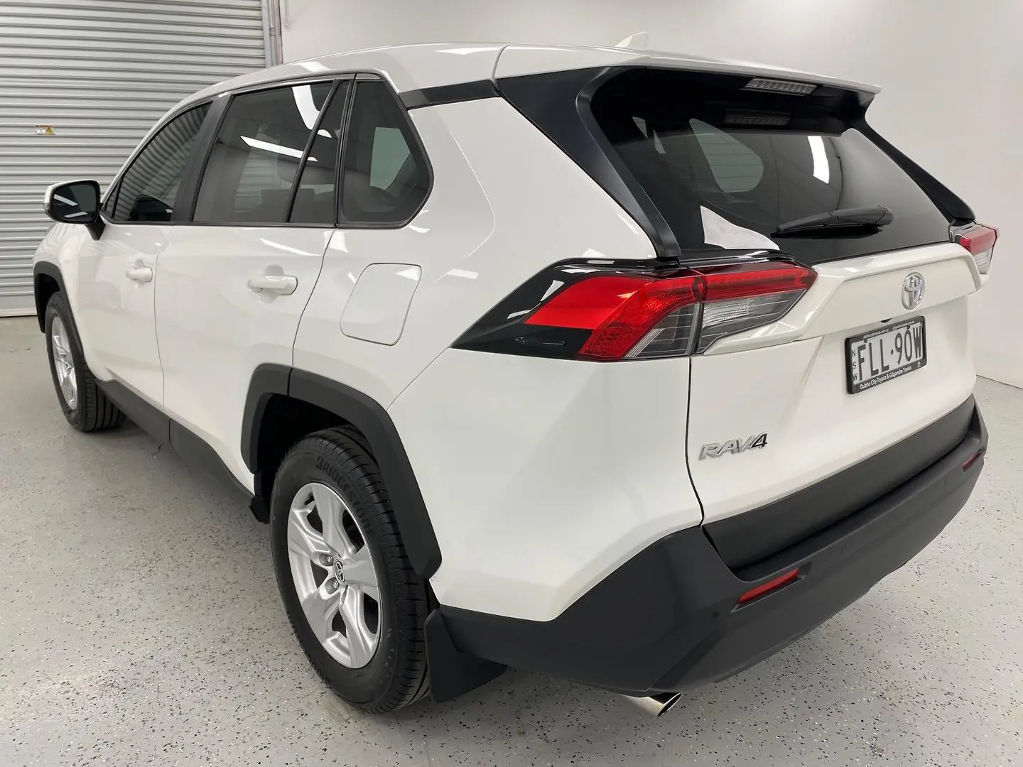 2019 Toyota RAV4 Gallery Image 5