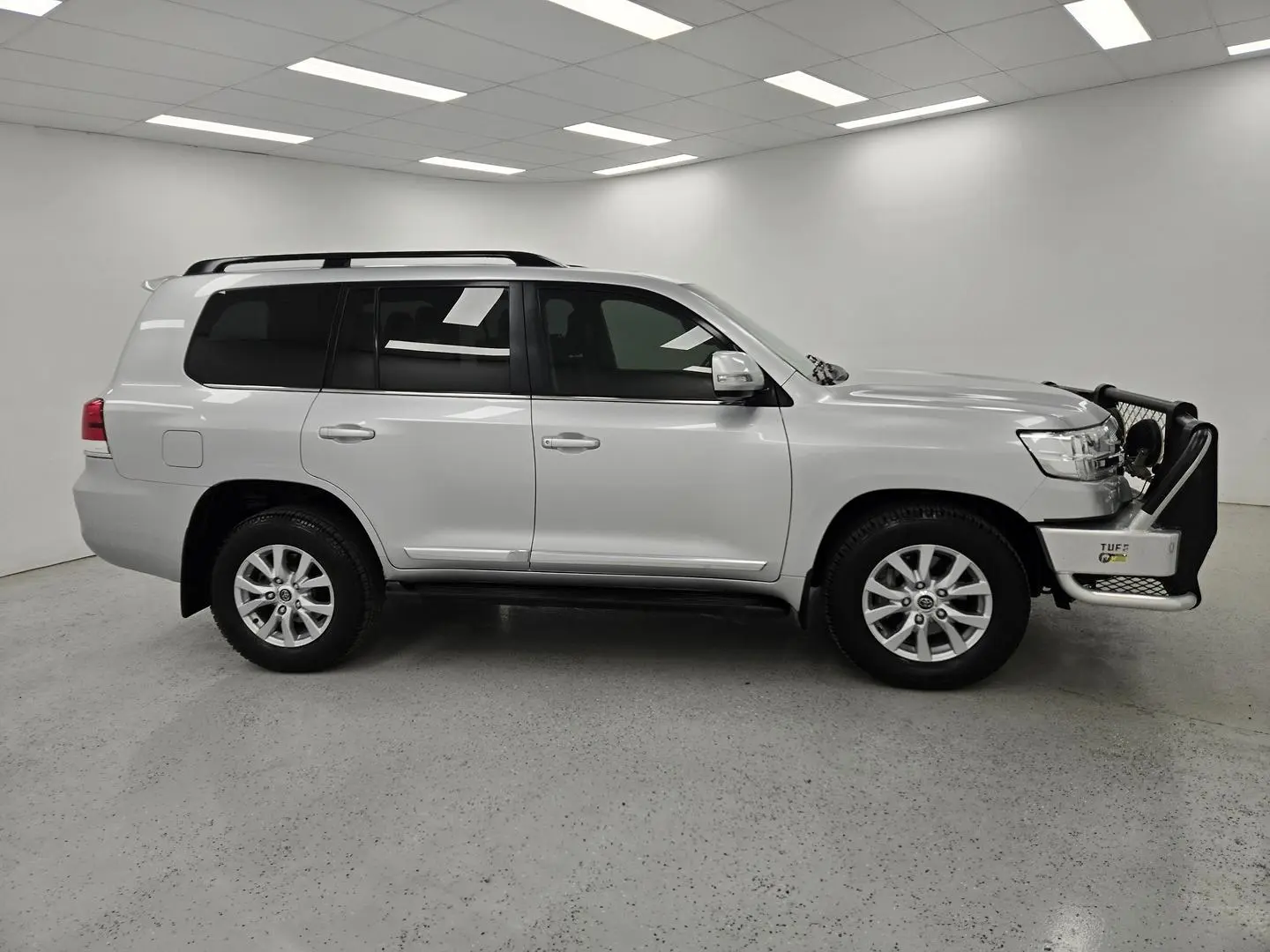 2018 Toyota Landcruiser Gallery Image 2