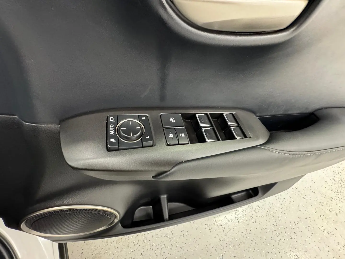 2021 Lexus NX Gallery Image 24