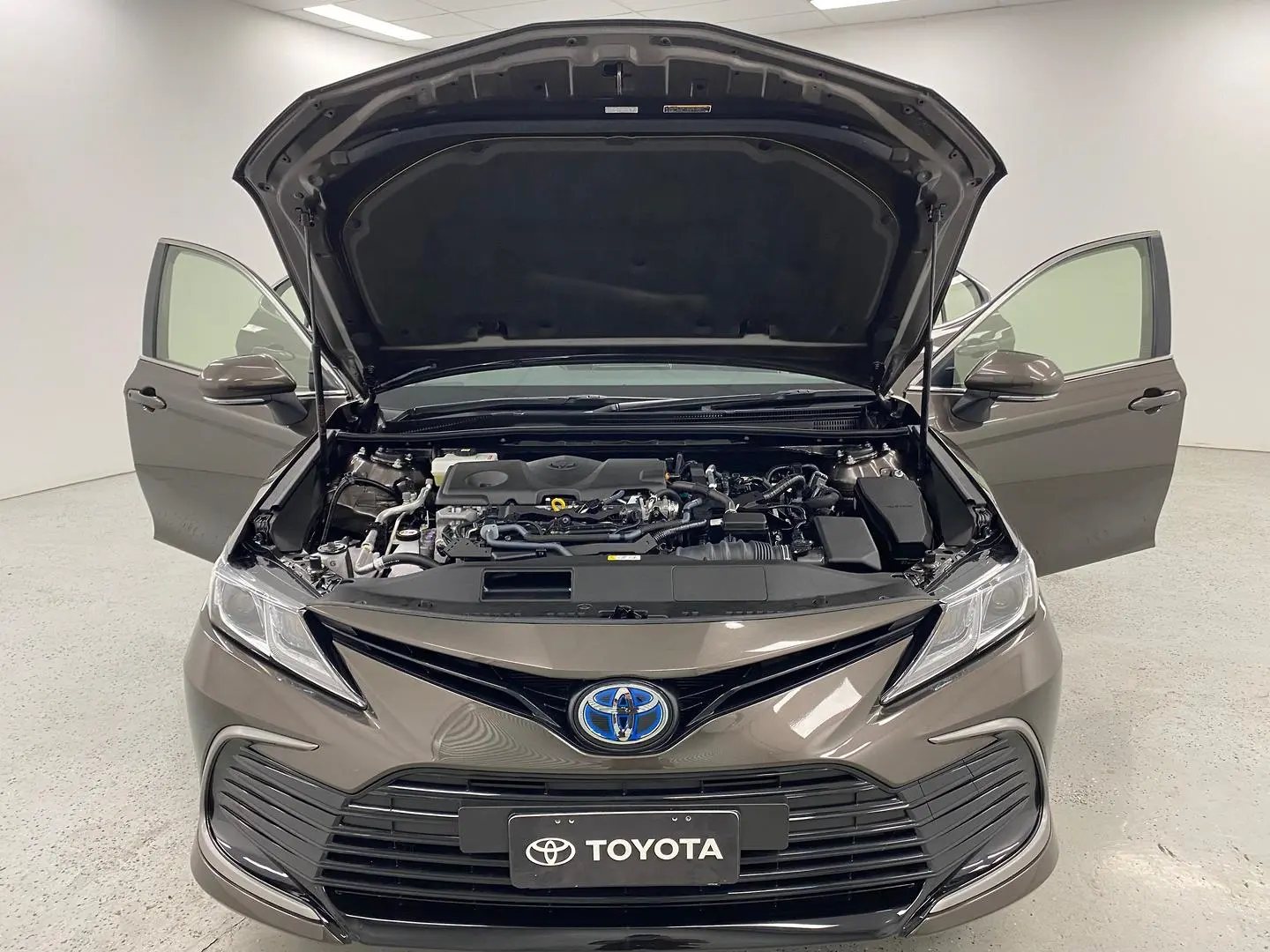 2023 Toyota Camry Gallery Image 16