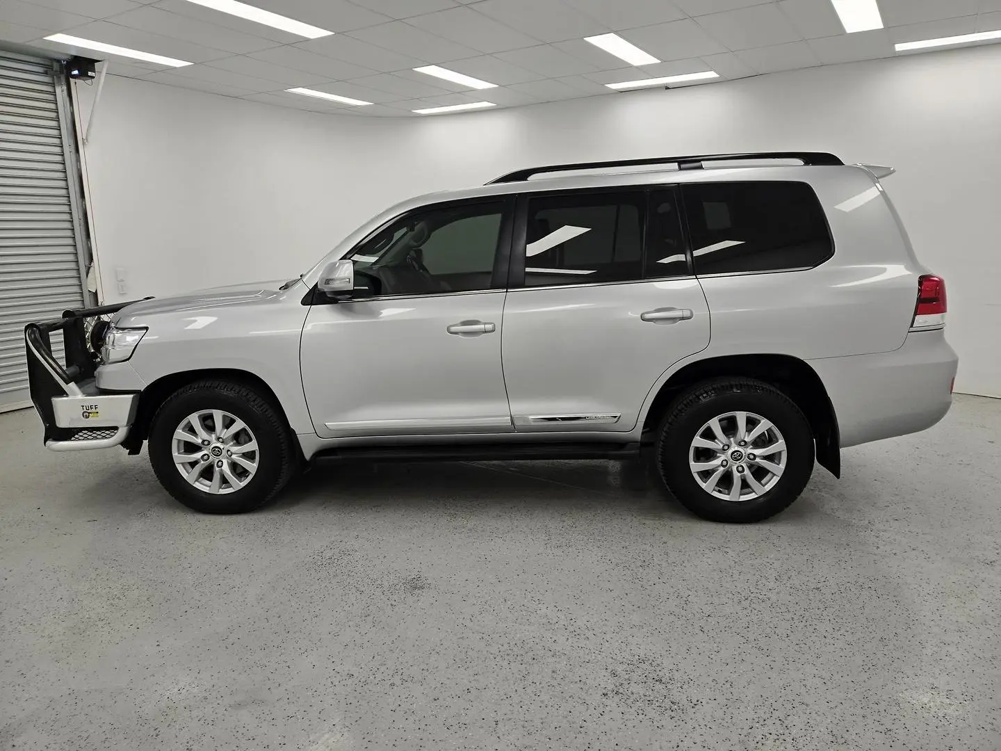 2018 Toyota Landcruiser Gallery Image 6