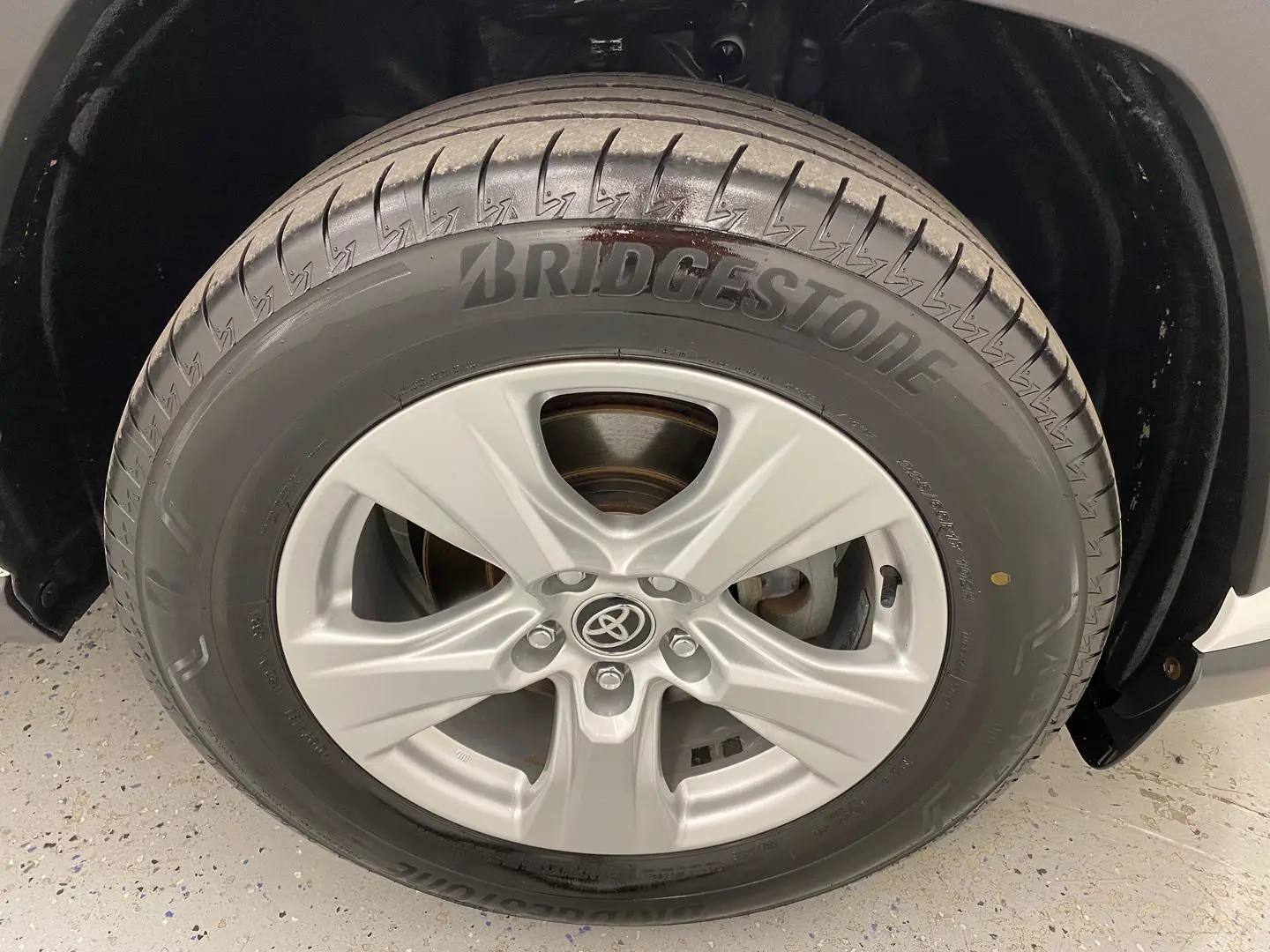 2019 Toyota RAV4 Gallery Image 8