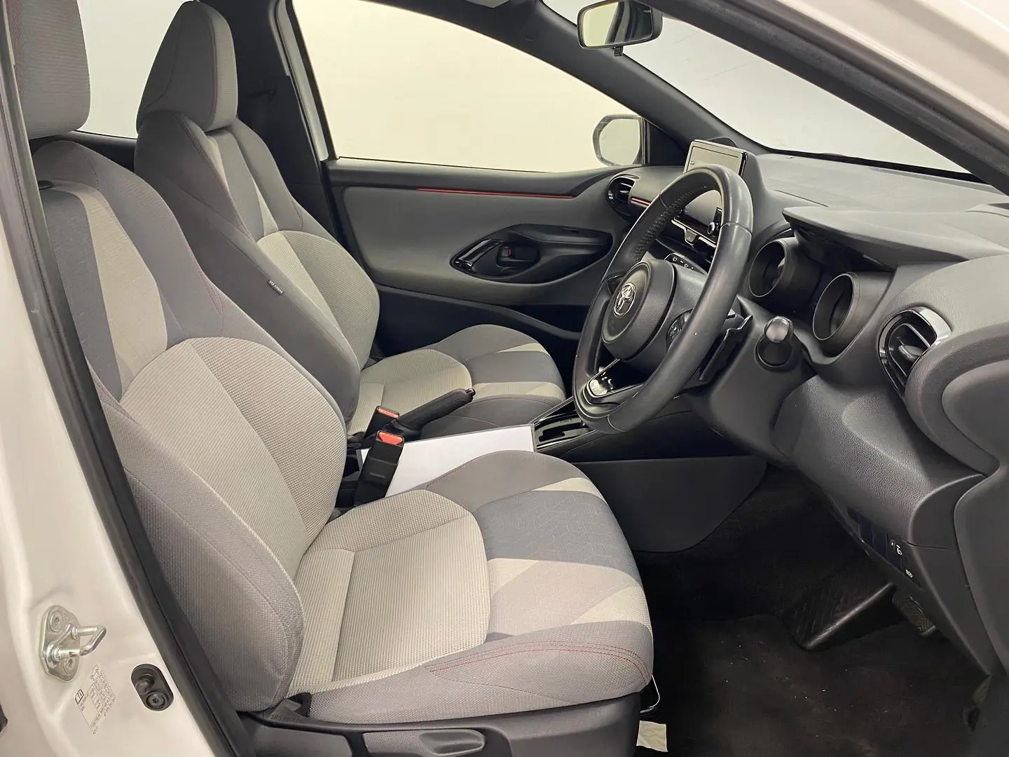 2020 Toyota Yaris Gallery Image 22