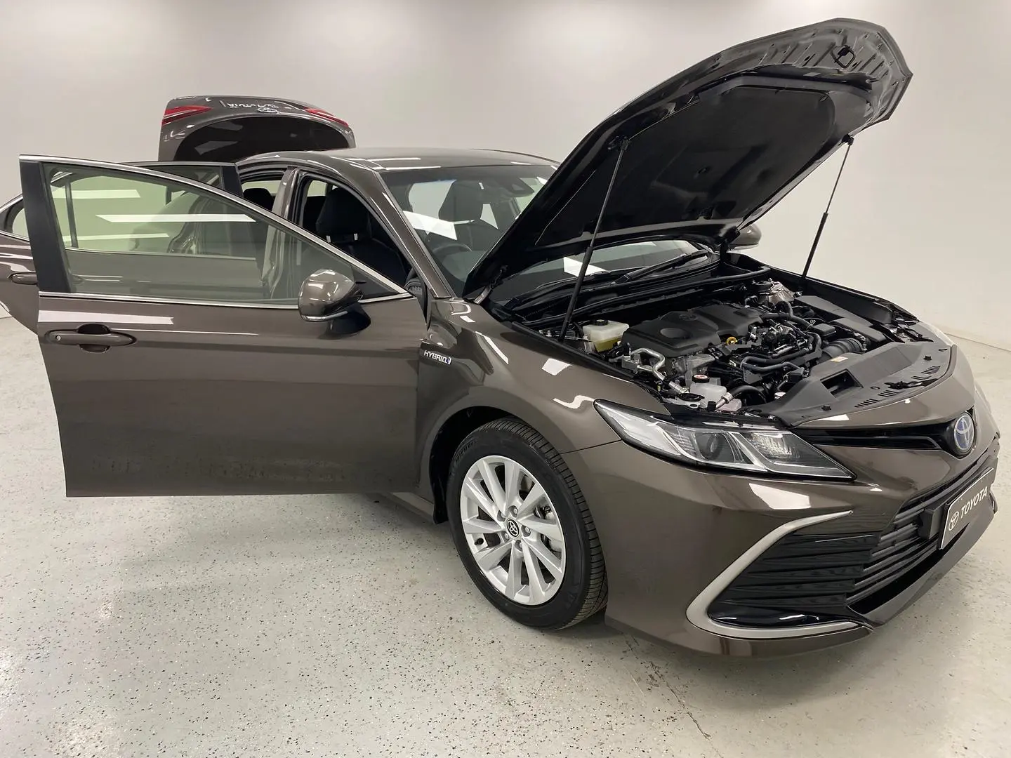 2023 Toyota Camry Gallery Image 9