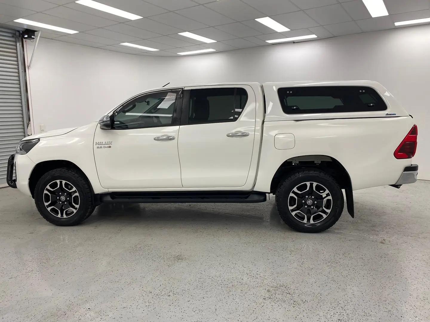 2020 Toyota Hilux Gallery Image 6