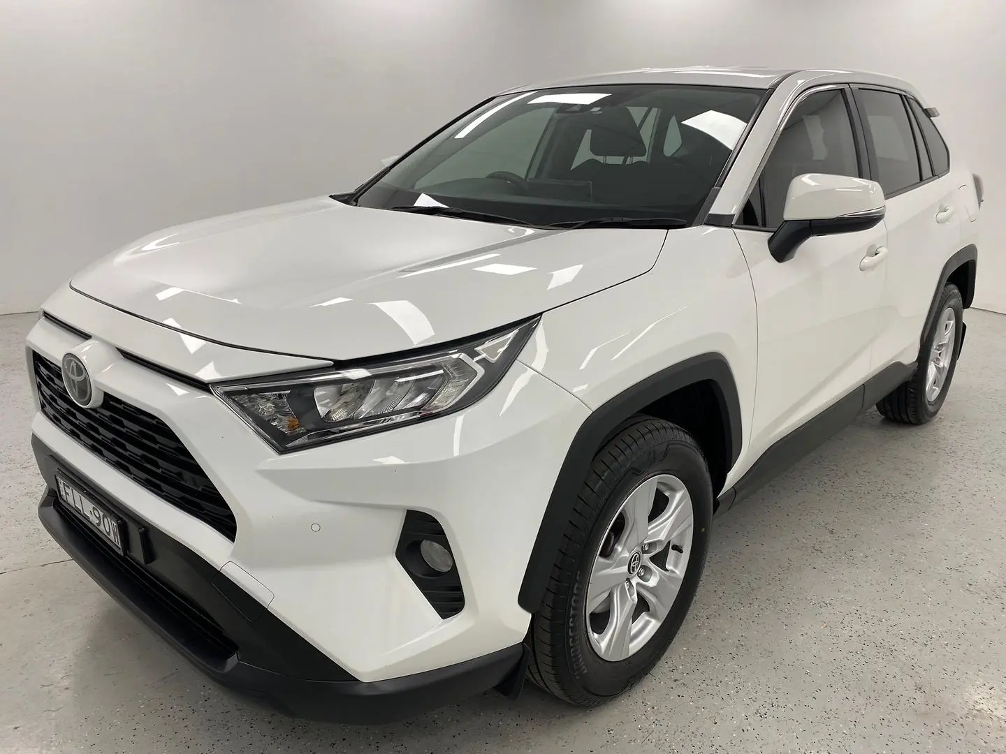 2019 Toyota RAV4 Gallery Image 7