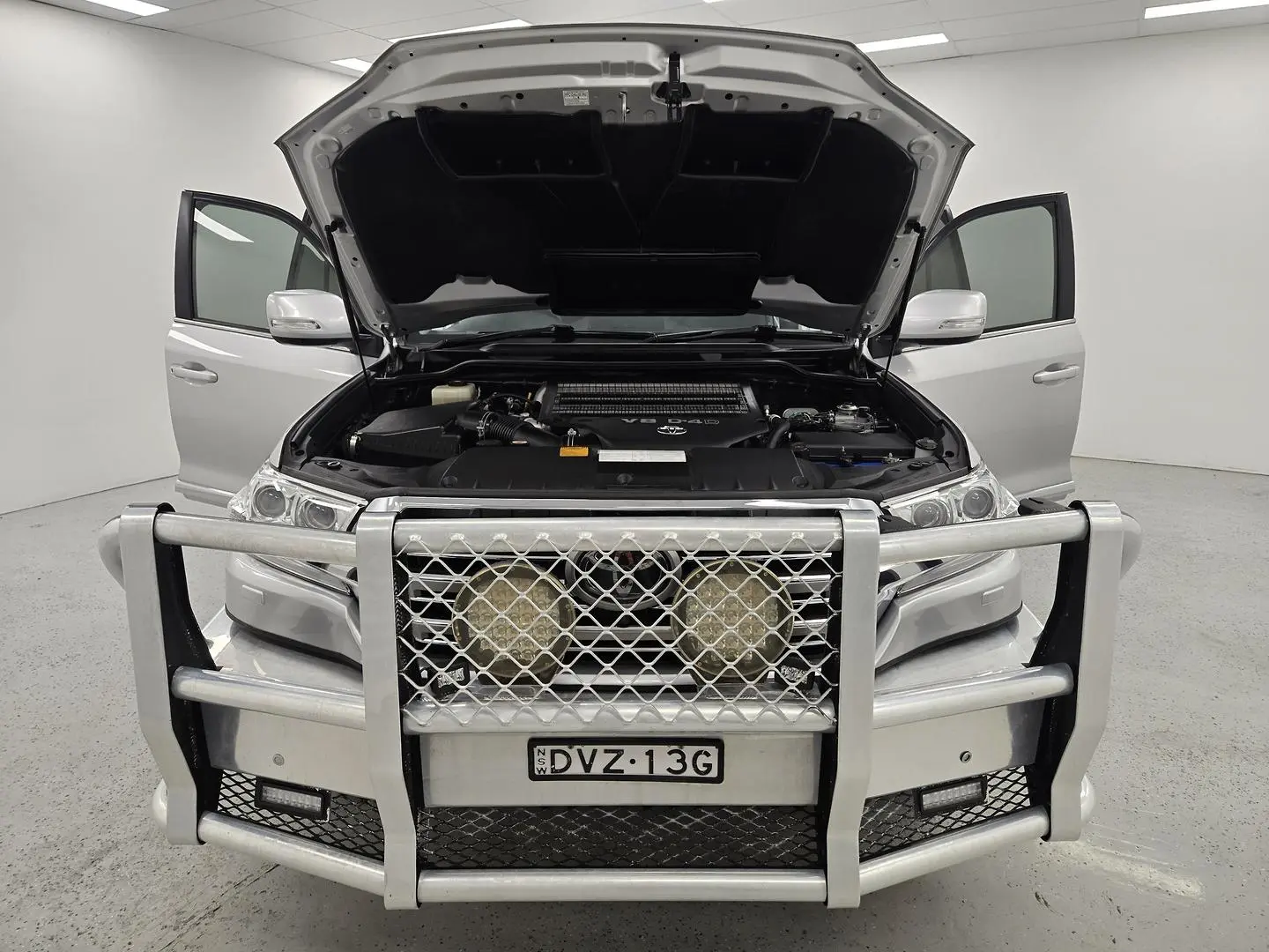 2018 Toyota Landcruiser Gallery Image 16