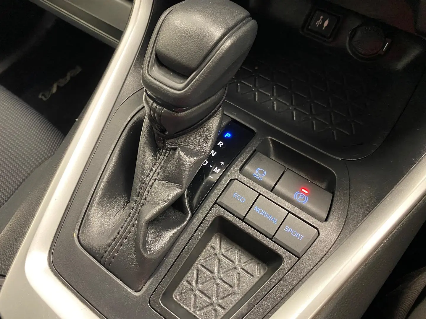 2019 Toyota RAV4 Gallery Image 29