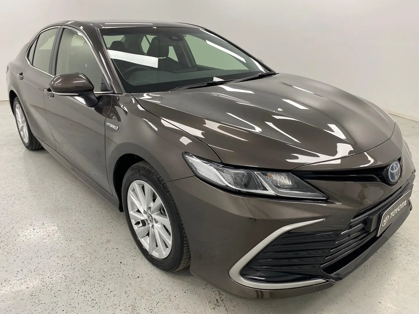 2023 Toyota Camry Gallery Image 1