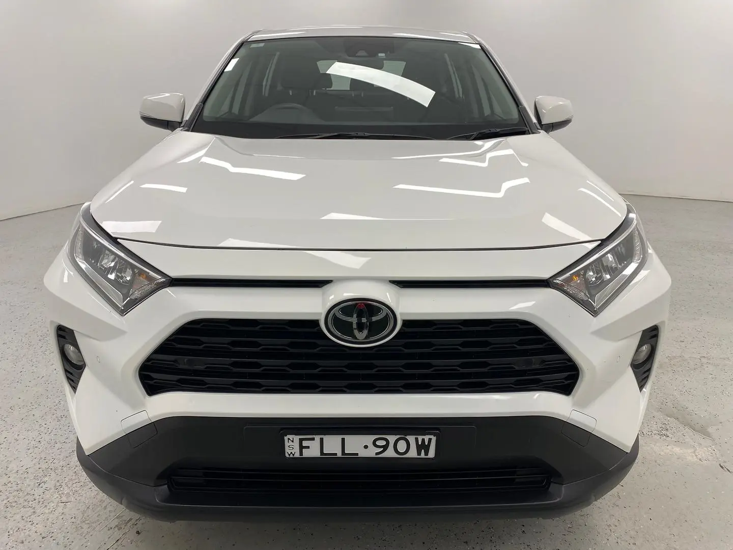 2019 Toyota RAV4 Gallery Image 31