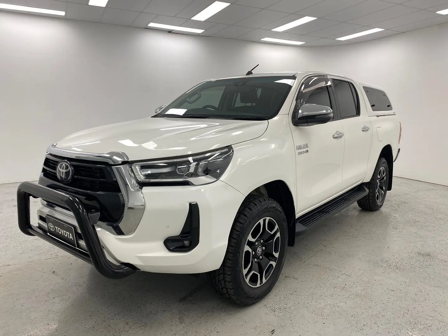 2020 Toyota Hilux Gallery Image 7